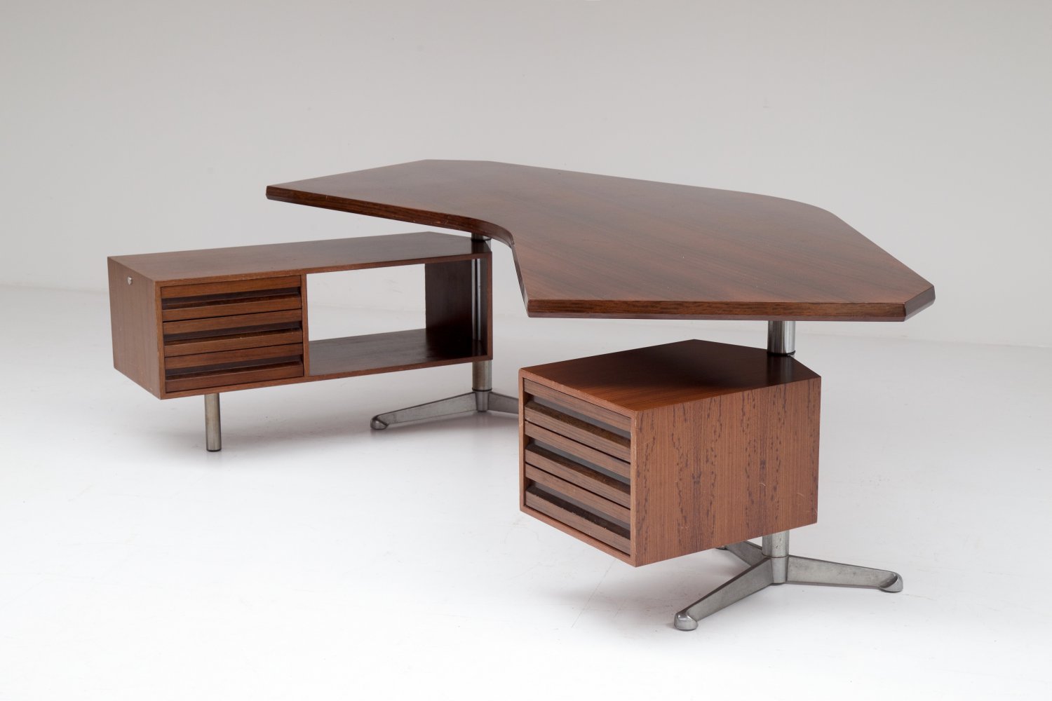 Fourniture, de, bureau, professionnel, Grossiste, mobilier, de, bureau, Maroc,
bureau, de, direction,
Bureau, de, direction, moderne, au, design, italien, bois, Chêne, massif,design, bois, noyer, inox, verre, bureau, secrétariat